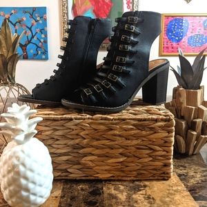 Cato peep toe ankle shooties